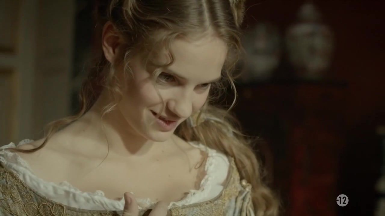 And NAked Noemie Schmidt, Alexia Giordano nude - Versailles S01E01-02 (2015) Messy - 1