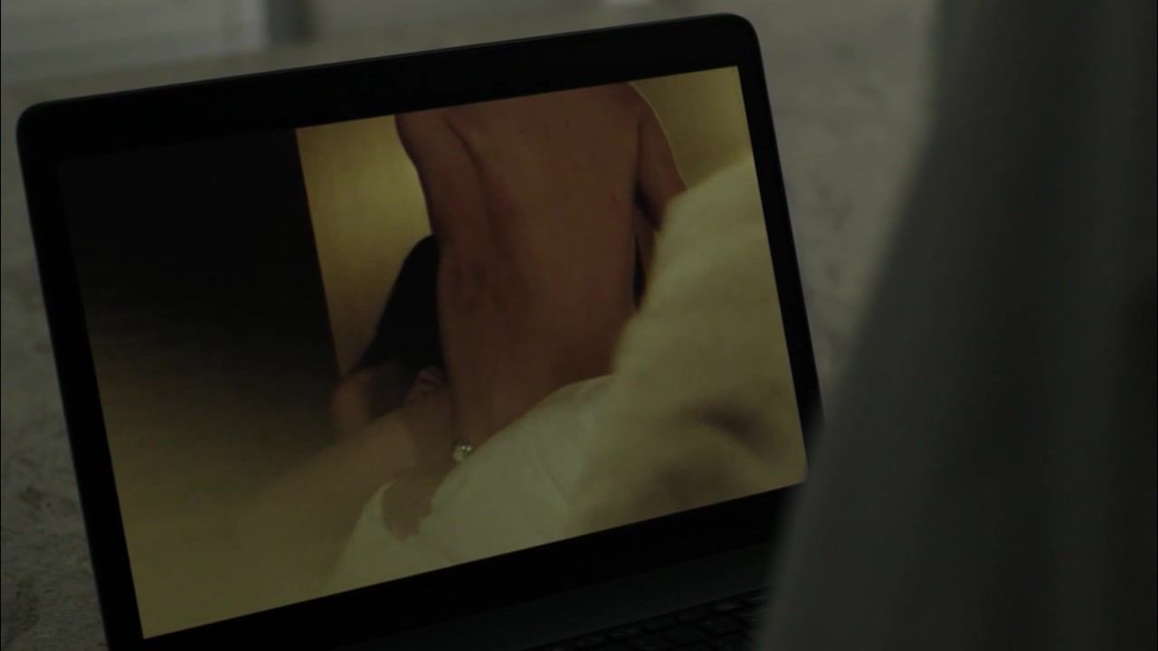 Cupid Riley Keough masturbation scene - The Girlfriend Experience S01E11 (2016) Lez Fuck - 1