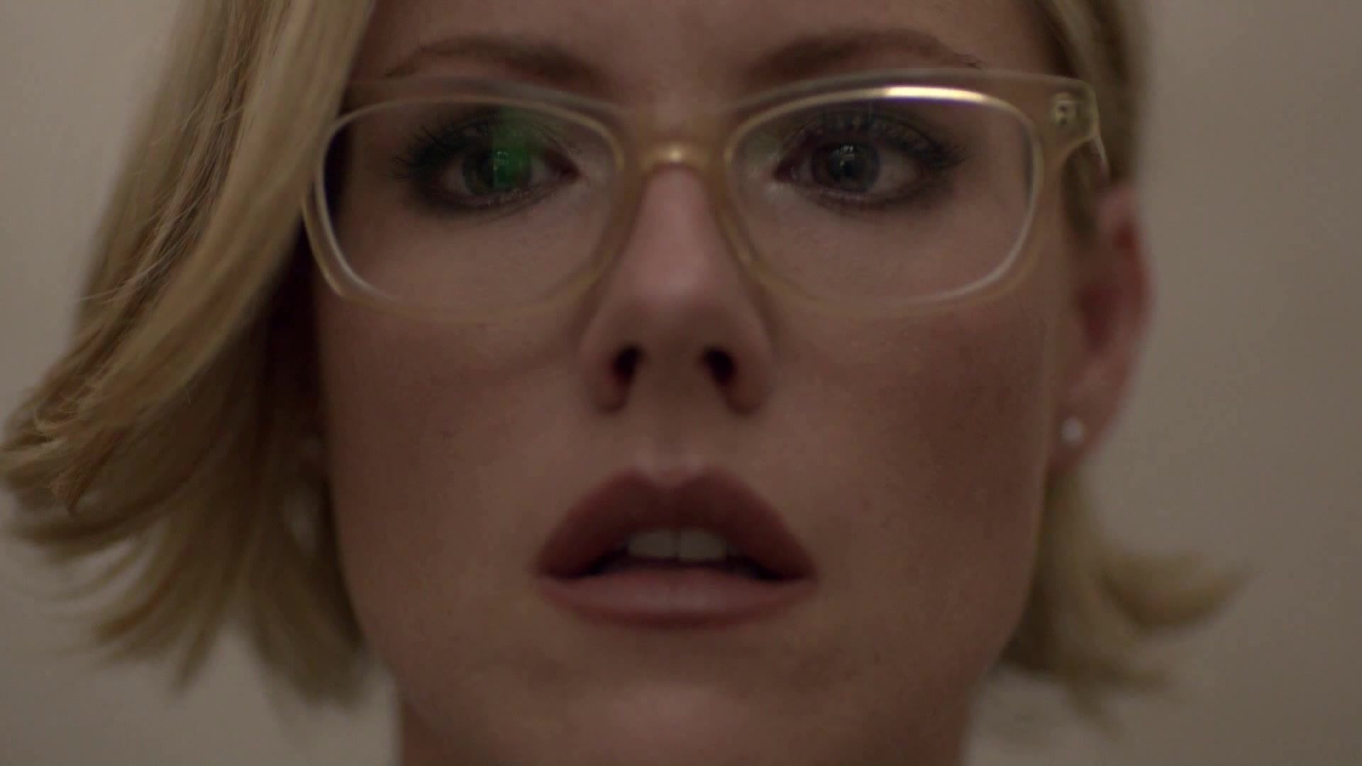 DonkParty Sexy glasses Kathleen Robertson - Boss (2012) Amature Porn - 1