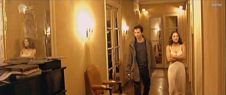 Com Marion Cotillard - Une Affaire Privee (2002) Tranny Sex - 1
