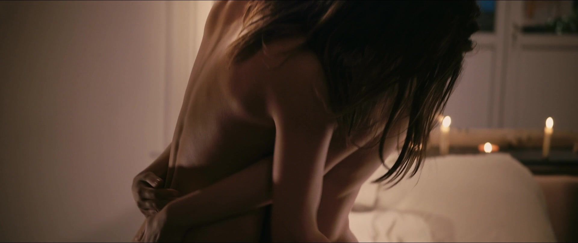 Cum On Ass Adele Exarchopoulos & Léa Seydoux - Blue Is The Warmest Color (2013) Bubble