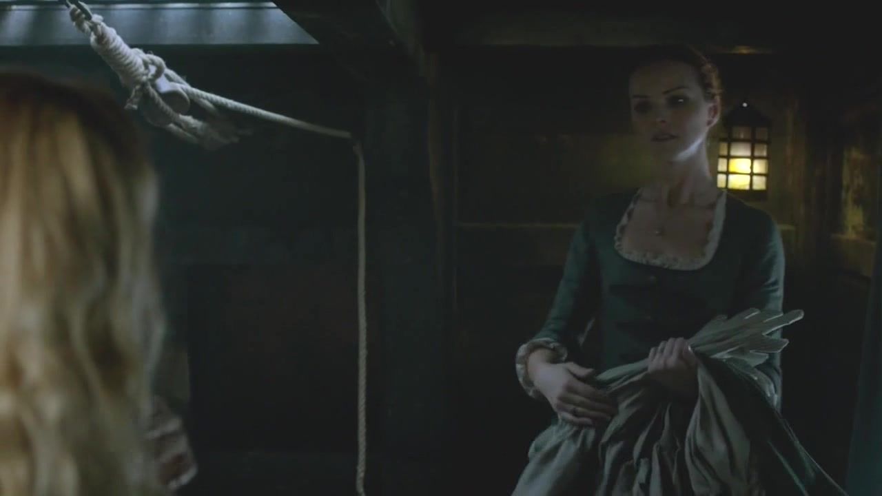 Banging Hannah New, Jessica Parker Kennedy nude - Black Sails S03E02 (2016) Women Fucking