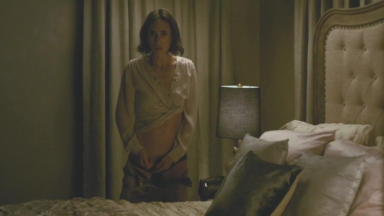 Flashing Jennifer Connelly nude - Shelter (2014) MrFacial - 1