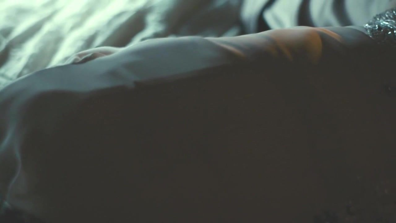 POVD Jennifer Connelly nude - Shelter (2014) Spit