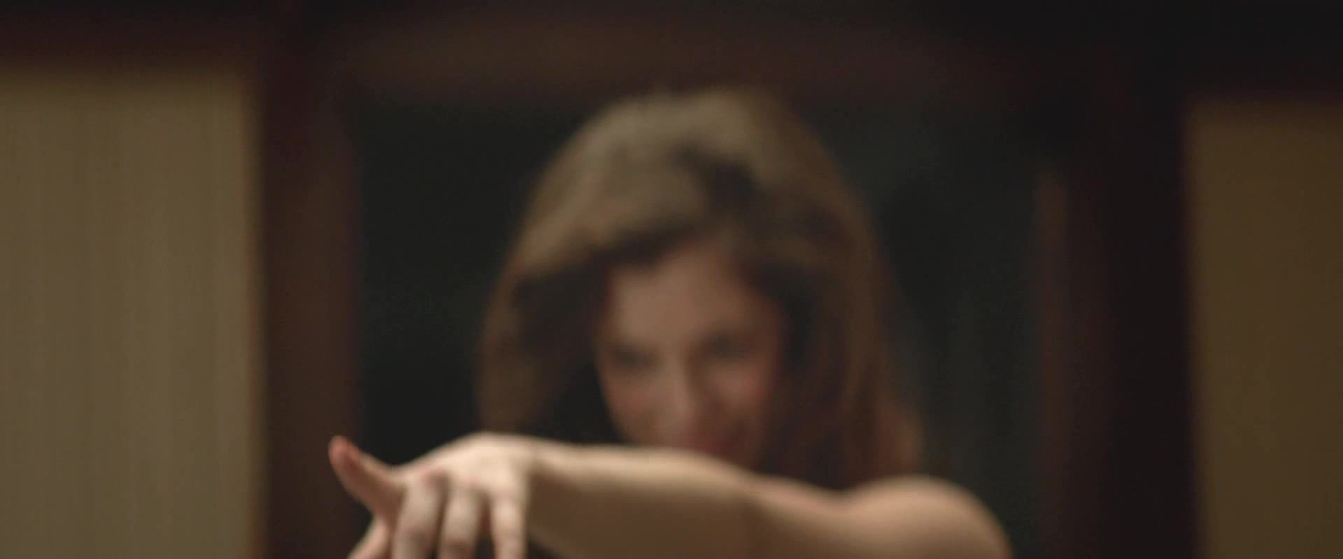 Firsttime Jessica de Gouw, Catherine Larcey nude - Cut Snake (2014) Sofa