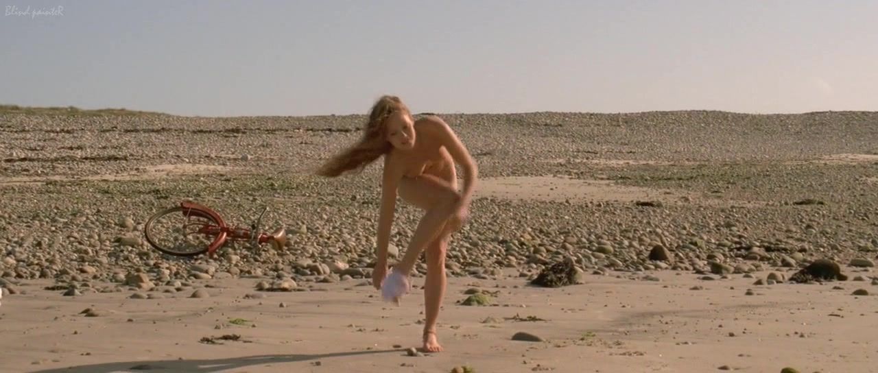 Teenage Sex video Vanessa Paradis nude - Elisa (1995) Creamy - 2