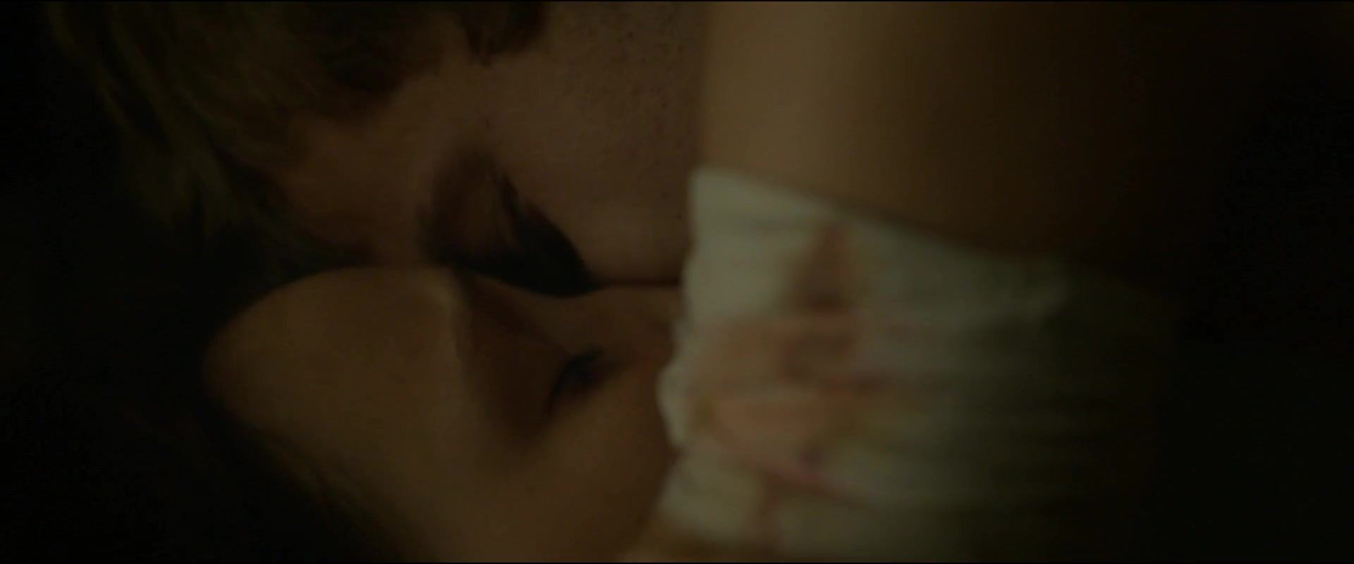 Closeups Sex video Solene Rigot - Les Revoltes (2014) Tetas