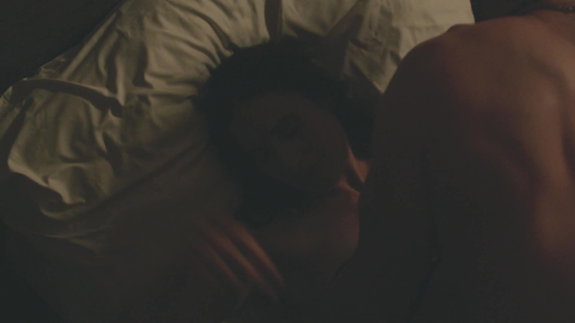 RealityKings Sex video Jamie Chung, Michaela Watkins nude - Casual S03E05 (2017) Boob Huge - 2