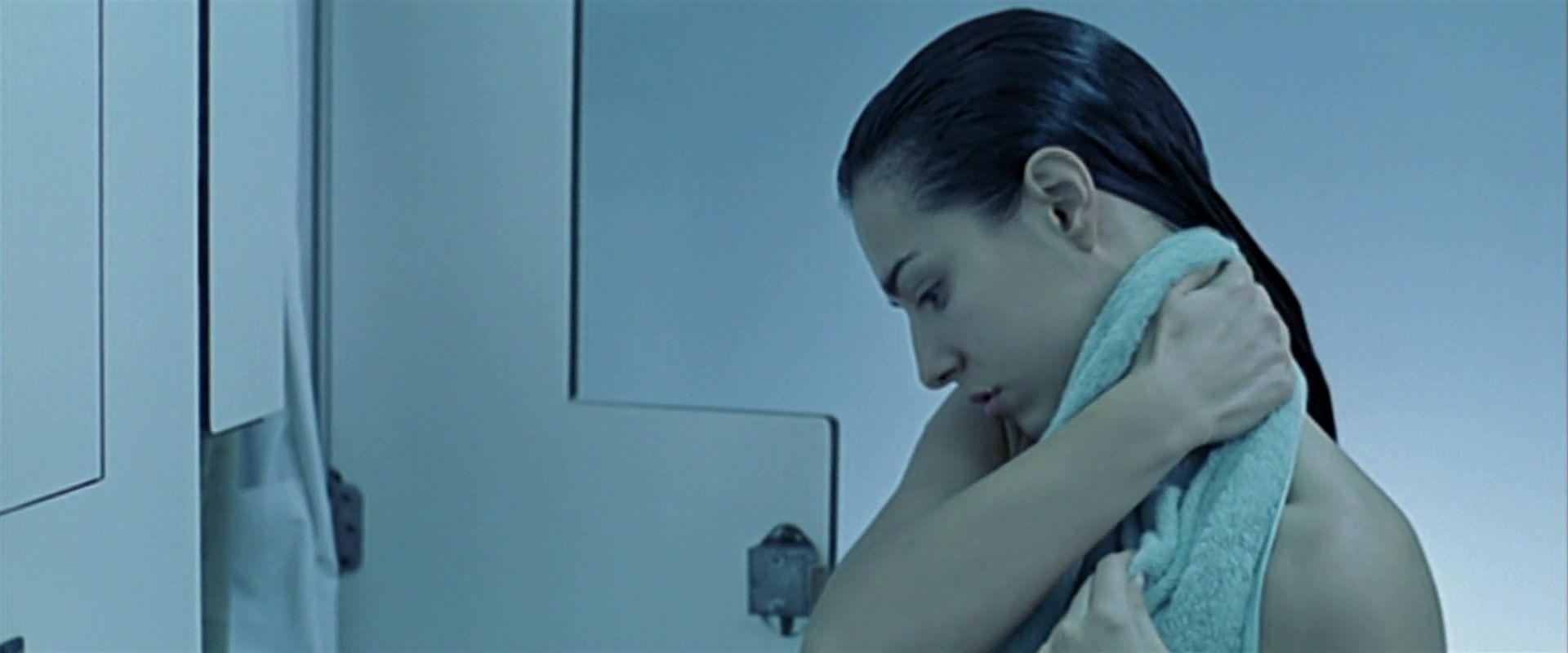 Usa Sex video Cristina Brondo, Marisol Membrillo - Hipnos (2004) Shower - 1