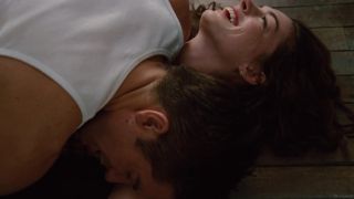 Hardsex Sex video Anne Hathaway nude - Love and Other Drugs (2010) Eat