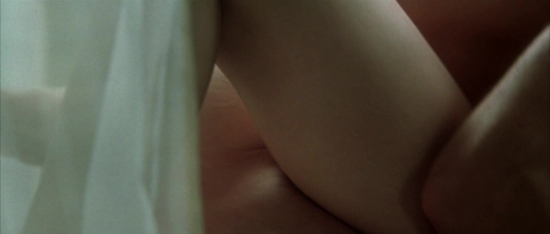 Big Butt Sex video Angelina Jolie's - ORIGINAL SIN Dyke - 1