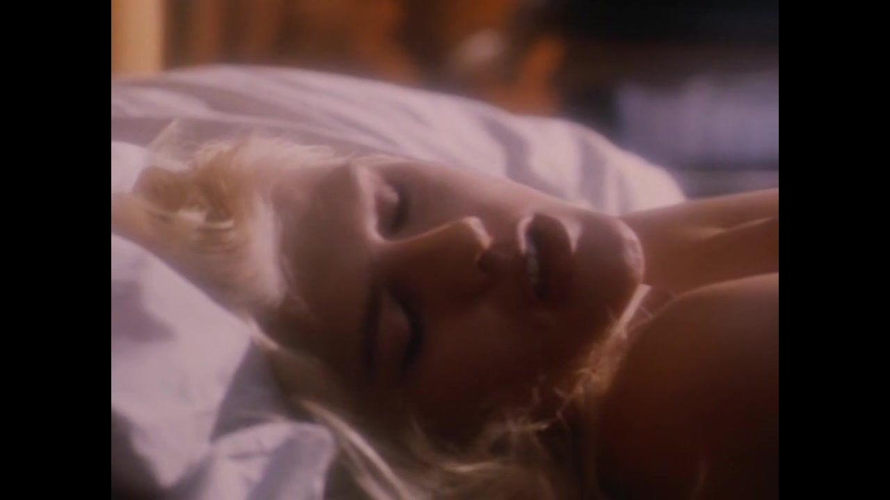 Passivo Sex video Anna Nicole Smith Nude - To the Limit (1995) Free Fuck Vidz