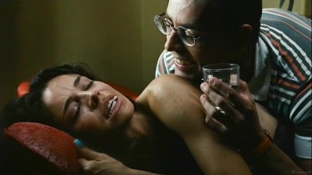 Abigail Mac Sex video Flora Martinez nude - Canciones de amor en Lolita’s Club (2007) Tanga - 2