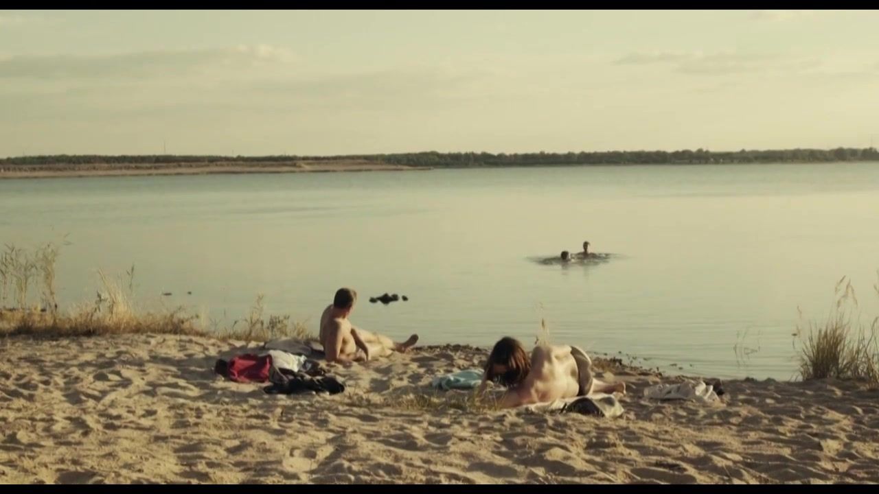 Bigtits Sex video Anna Grisebach Nude - Nachthelle (2015) Alura Jenson - 2