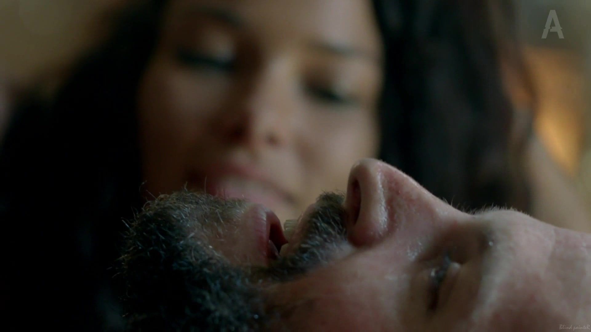 FrenchGFs Sex video Louise Barnes & Jessica Parker Kennedy - Black Sails S01E04 (2014) Tugging