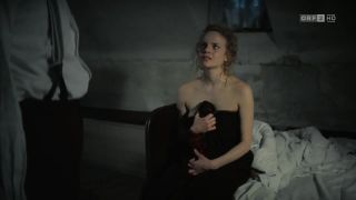 Oralsex Sex video Josefine Preuss, Julia Koschitz, Lili Epply - Das Sacher. In bester Gesellschaft (2016) Loira