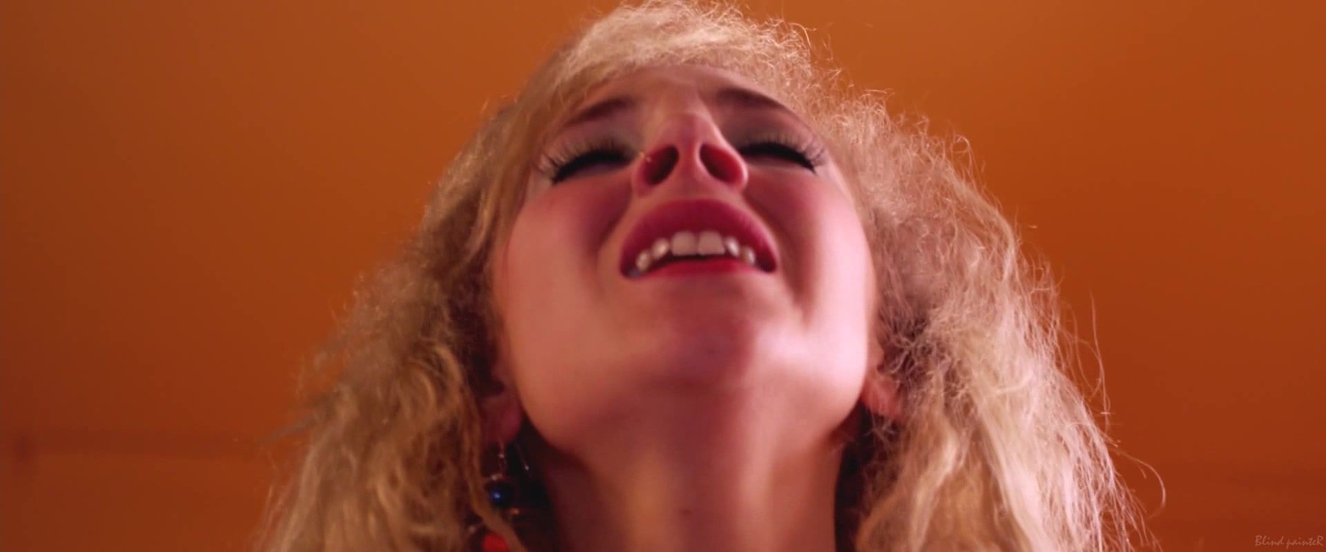 Delicia Sex video Juno Temple nude - Kaboom (2010) Clip