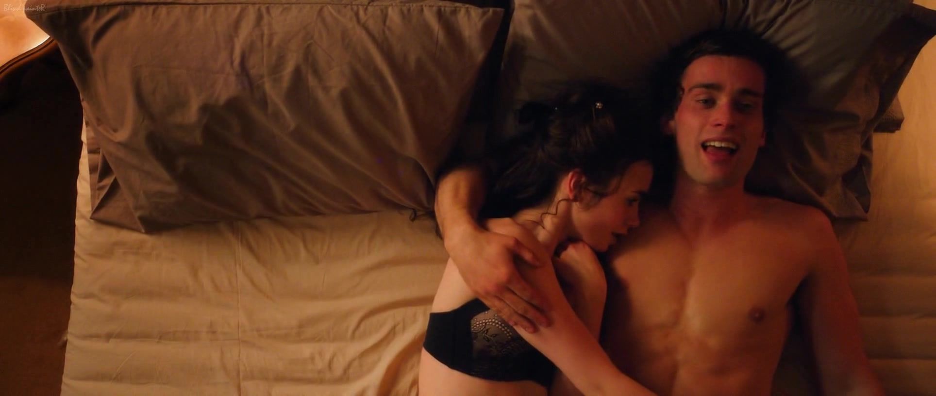 Eroxia Sex video Lily Collins hot - Love, Rosie (2014) Sexu
