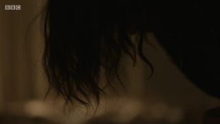 Girl On Girl Sex video Elisabeth Moss, Linda Ngo - Top Of The Lake S02E05 (2017) LargePornTube