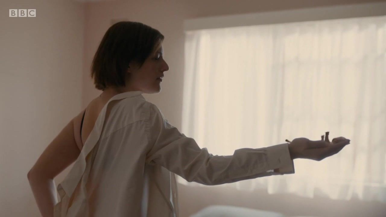 Gemendo Sex video Elisabeth Moss, Linda Ngo - Top Of The Lake S02E05 (2017) Babysitter