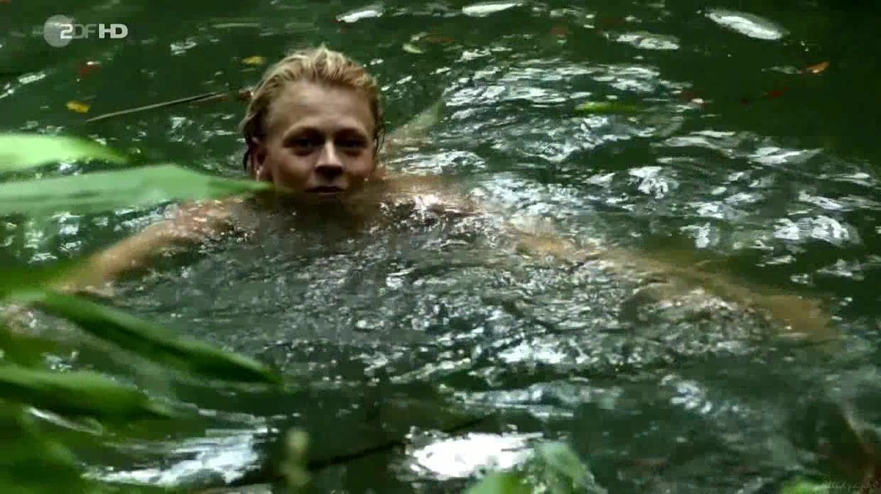 Moaning Sex video Isabell Gerschke nude - Fluss des Lebens - Verloren am Amazonas(2013) Teen Hardcore - 1