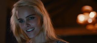 Stretch Isabel Lucas naked – The Loft (2014) NuVid