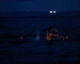 Worship Carla Gugino naked, Rya Kihlstedt naked, Anna Levine naked – Jaded (1998) Cavalgando
