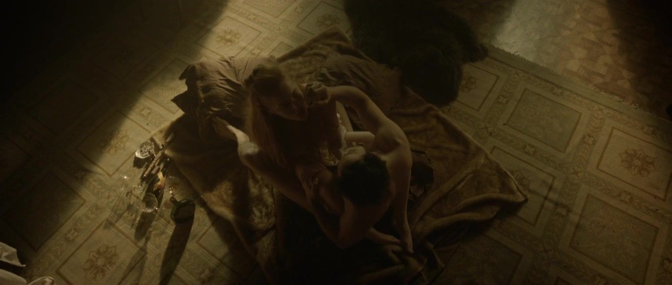 Solo Girl Jemima West naked – Maison Close s02e07 (2013) Tied - 1