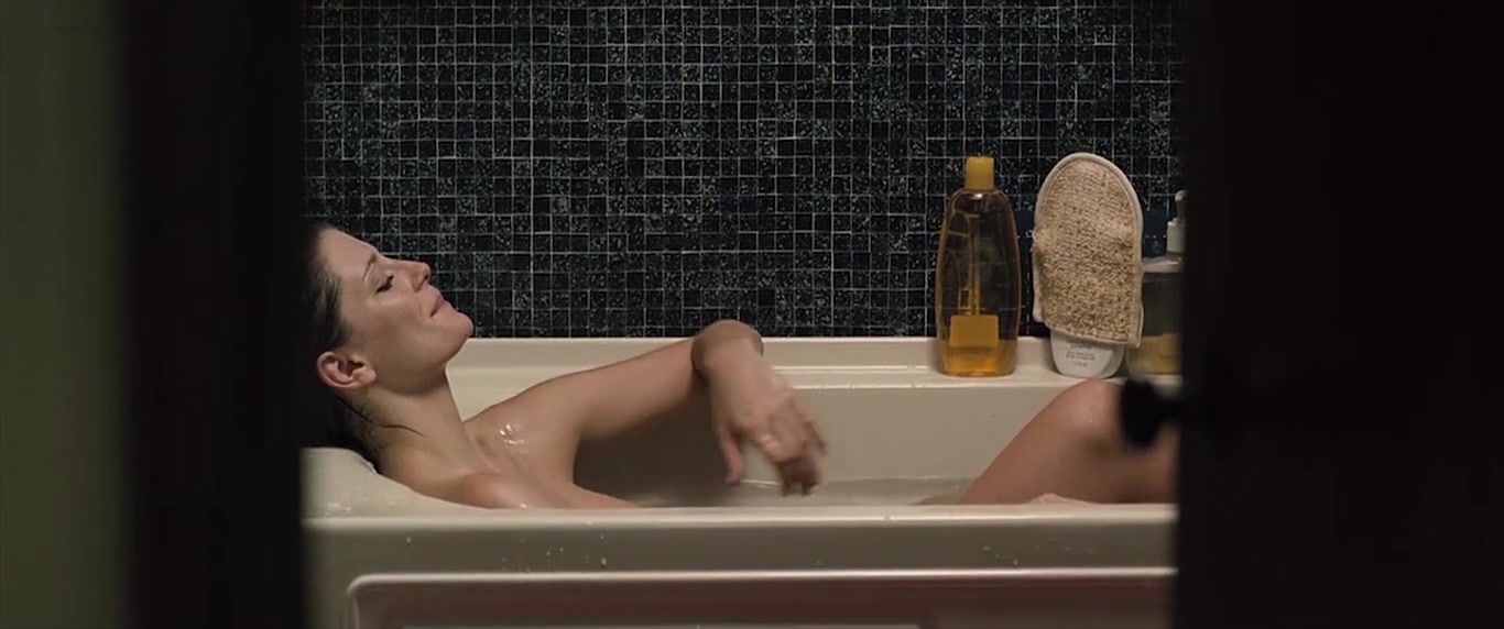 Stockings Mischa Barton naked, Emily Meade hot – Assassination of a High School President (2008) PornHubLive - 1