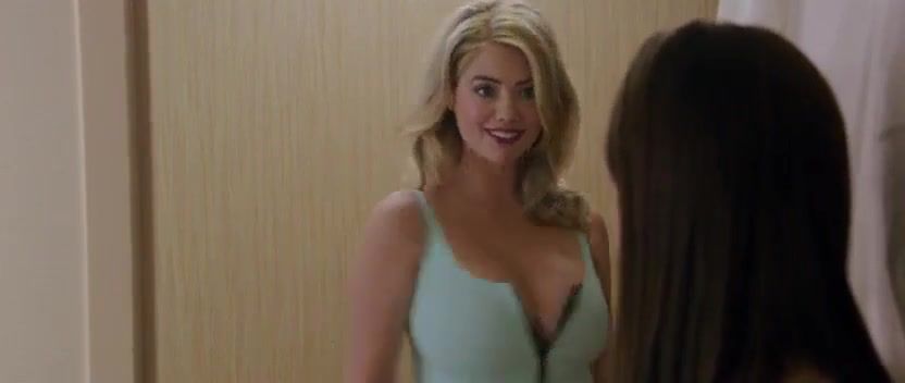 Pale Alexandra Daddario hot, Kate Upton hot – The Layover (2017) Porn Pussy