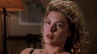 Forbidden Deborah Kara Unger naked, Annabella Sciorra naked – Whispers In The Dark (1992) Sola