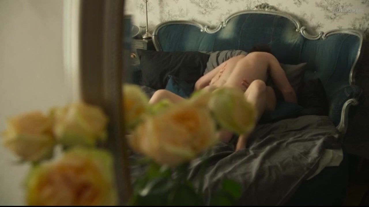 Massage Sex Scene Hanna Vahtikari Nude - Mustat Lesket - s02e05 (2016) Pau Grande - 1