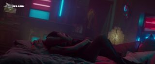Enema Charlize Theron, Sofia Boutella Naked - Atomic Blonde (US 2017) Sex Toys