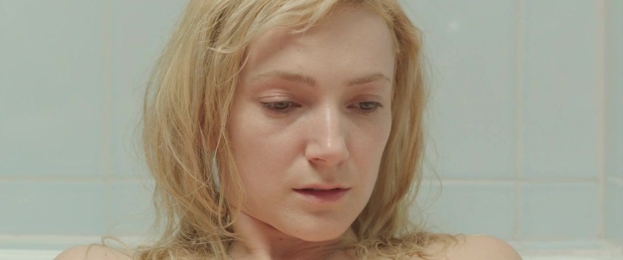 Qwebec Alexandra Borbely Naked - On Body and Soul (2017) ApeTube