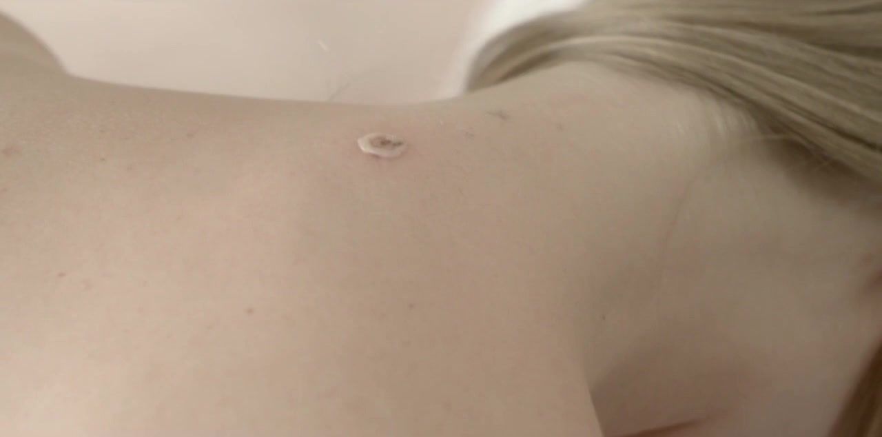 Italian Catherine Jandrain Naked - Amour (2015) Hymen - 1