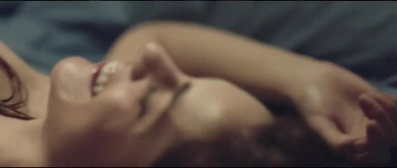 Office Fuck Topless actress Miriam Leone, Tea Falco nude - 1992 (2015) VLC Media Player
