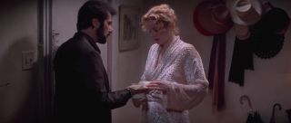 Student Sexy Penelope Ann Miller - Carlito's Way (1993) Butt
