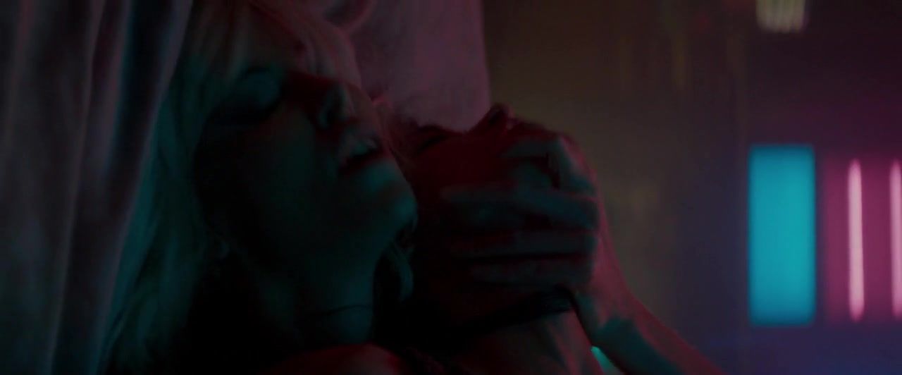 Blowjob Porn Lesbian kissing scene Charlize Theron, Sofia Boutella Naked - Atomic Blonde (2017) Nude scenes Licking Pussy