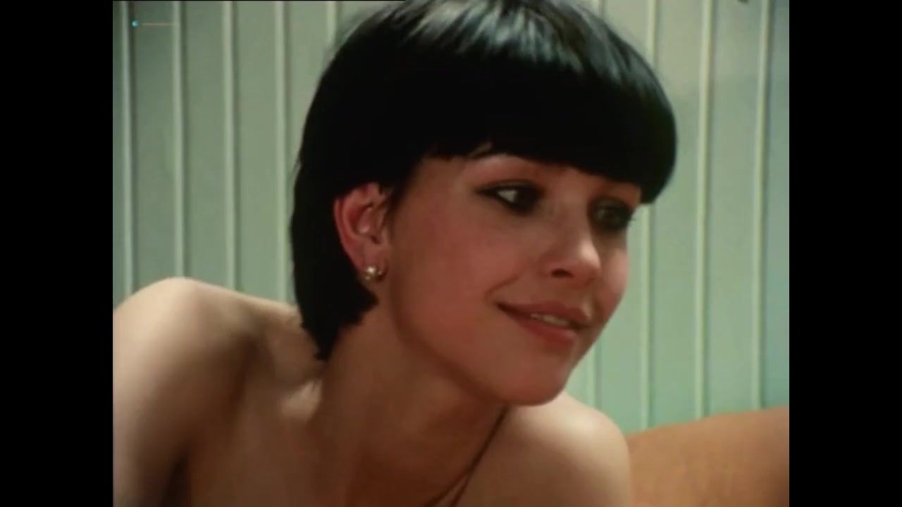 Office Sex Willeke van Ammelrooy, Liela Koguchi, Ronnie Bierman nude - De mantel der Liefde (1978) Morrita