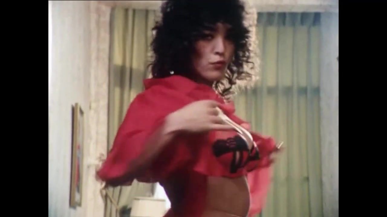 Solo Female Willeke van Ammelrooy, Liela Koguchi, Ronnie Bierman nude - De mantel der Liefde (1978) Putinha