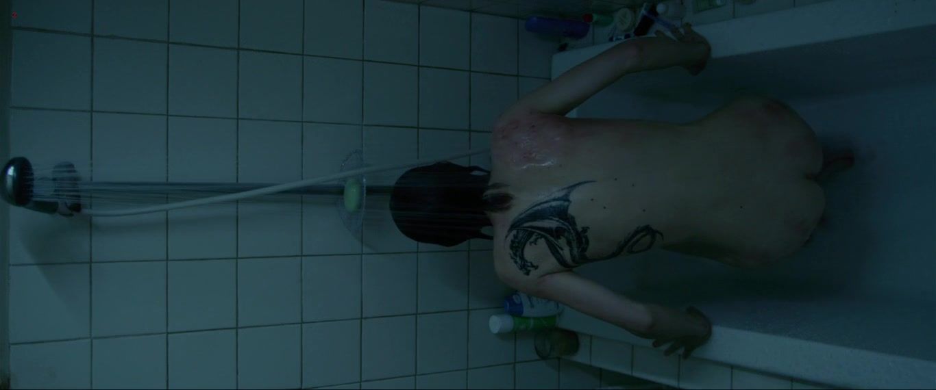 Jocks Rooney Mara nude – The Girl with the Dragon Tattoo (2011) Bangkok - 2