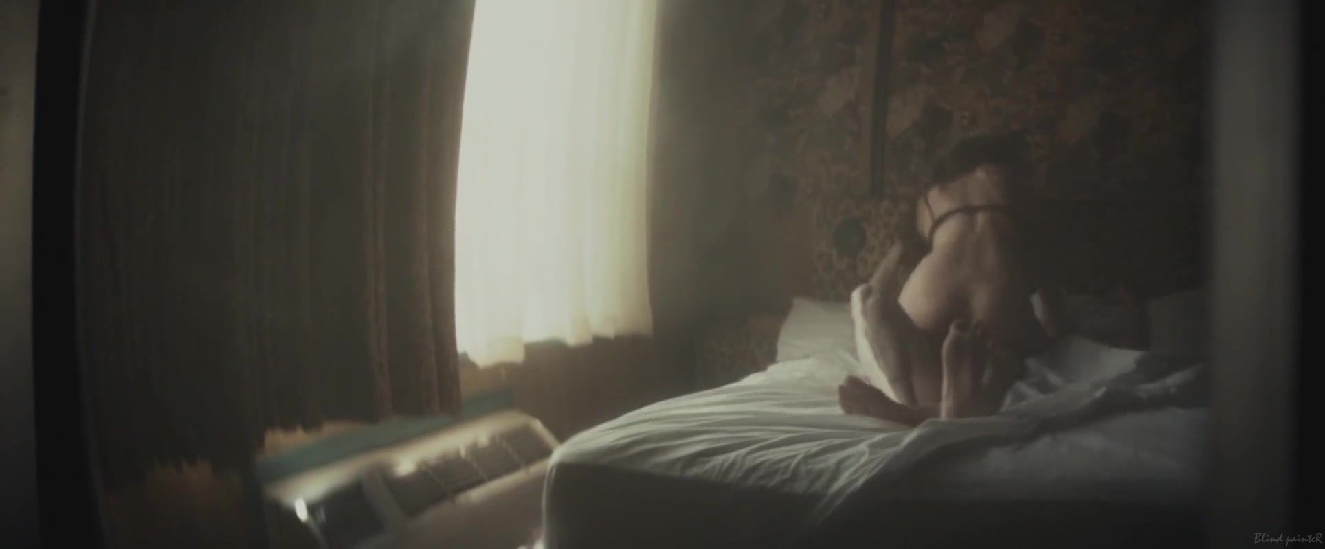 Uncensored Olivia Wilde nude - Meadowland (2015) Lez