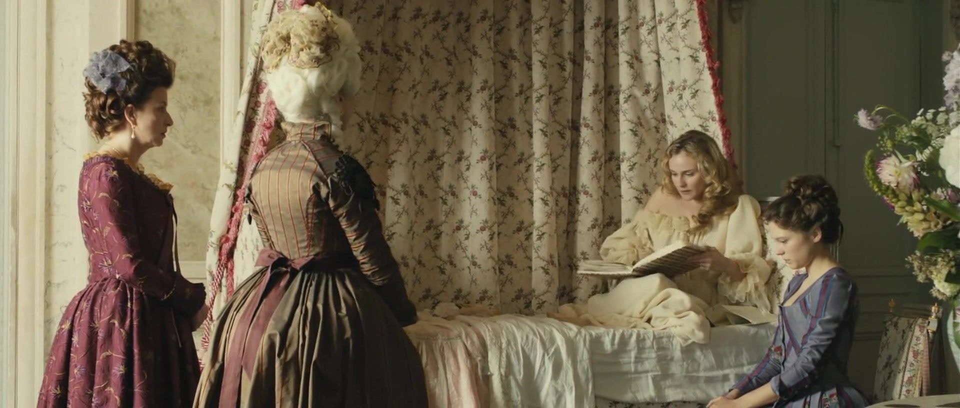 Femdom Clips Virginie Ledoyen - Farewell My Queen (2012) Tory Lane