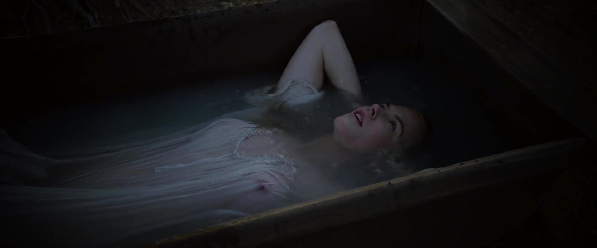 Stroking Nicole Kidman nude - Queen of the Desert (2016) Sexual Threesome