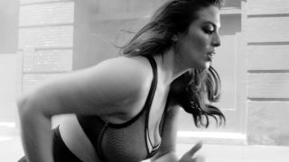 Amature Allure Sexy Love Advent 2017 - Day 2 - Ashley Graham by Phil Poynter France