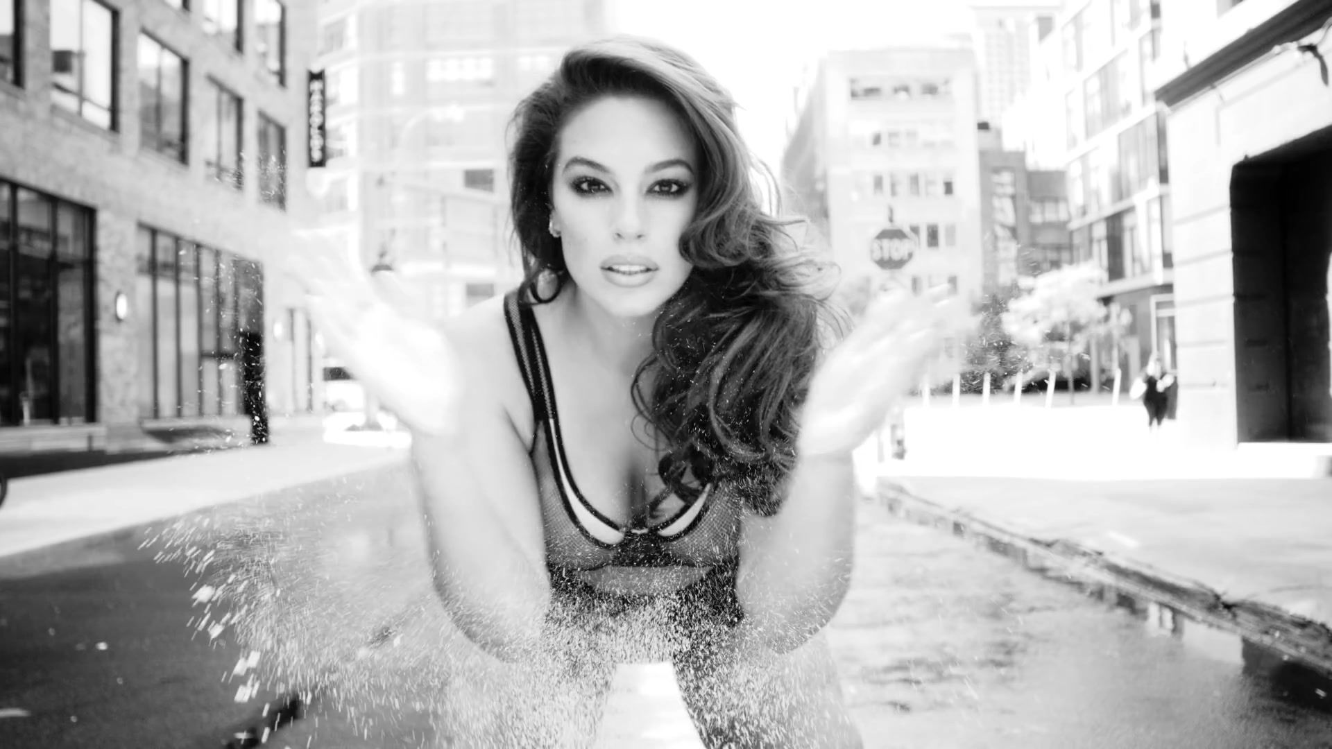 Swallowing Sexy Love Advent 2017 - Day 2 - Ashley Graham by Phil Poynter Picked Up