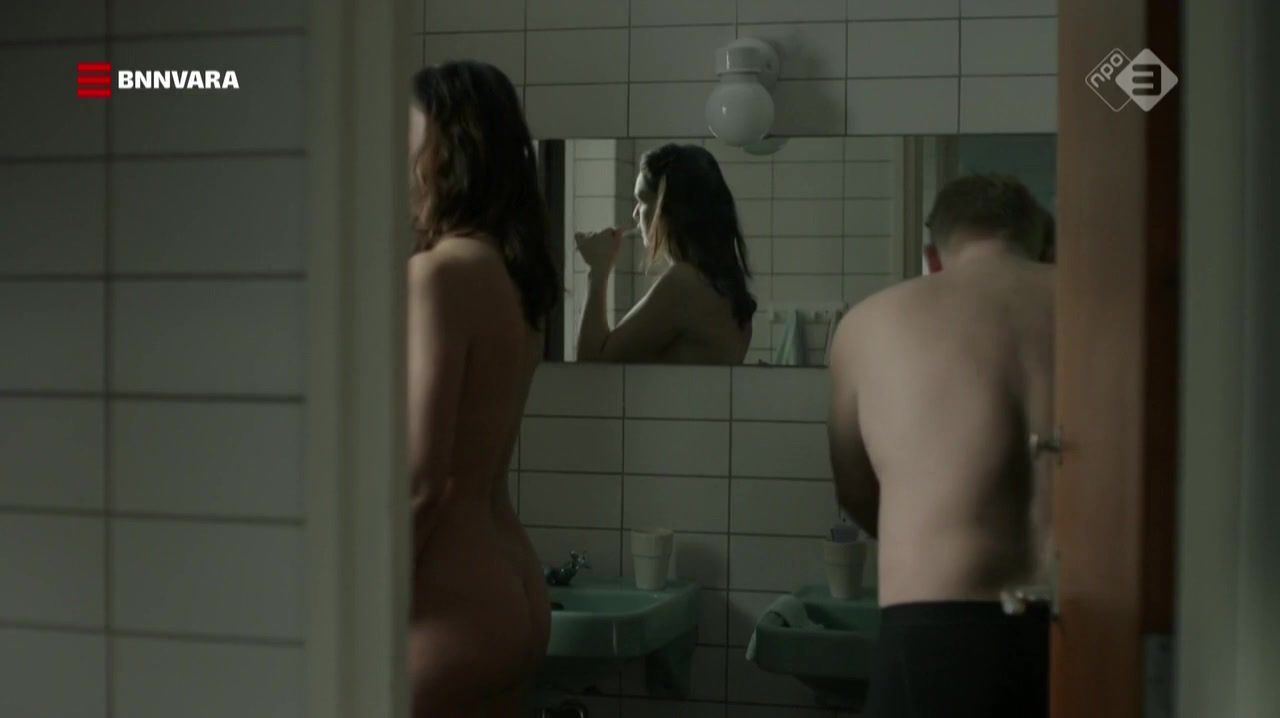 Sperm Margo Verhoeven, Saskia Temmink Nude - Van God Los s04e02 (2017) 3D-Lesbian - 2