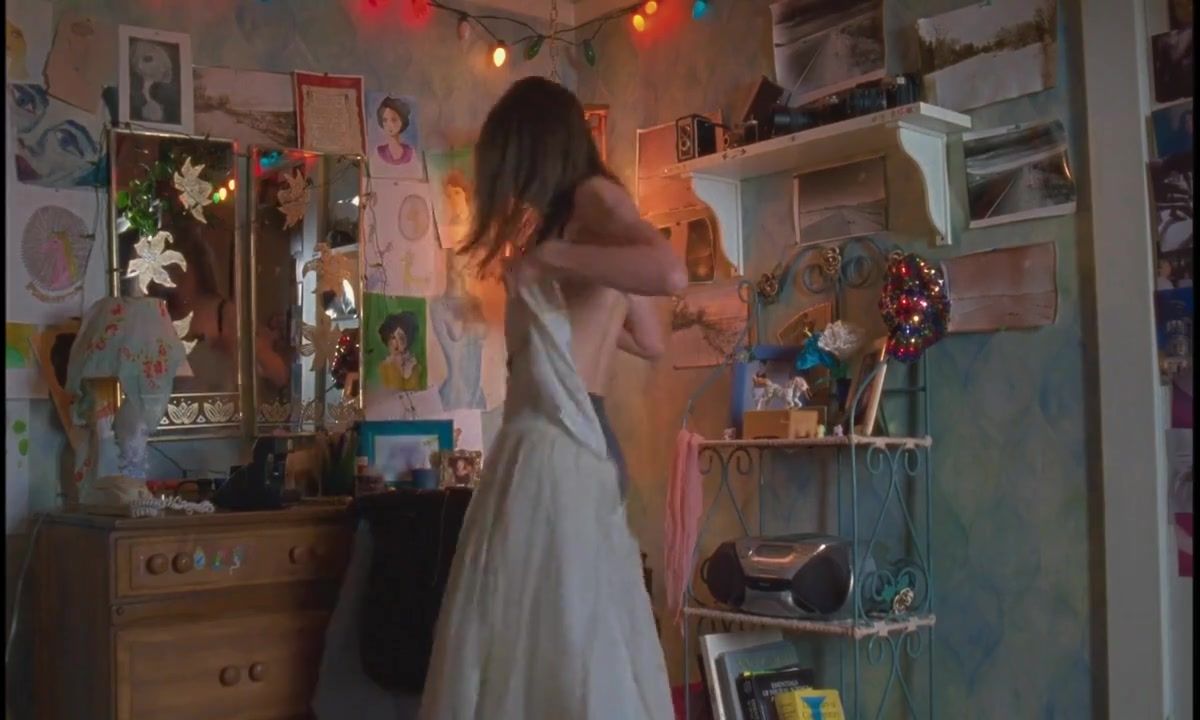Gay Straight Topless actress Natalia Dyer Sexy - I Believe in Unicorns (2014) Dicksucking