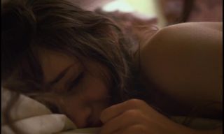 III.XXX Topless actress Natalia Dyer Sexy - I Believe in Unicorns (2014) Cojiendo