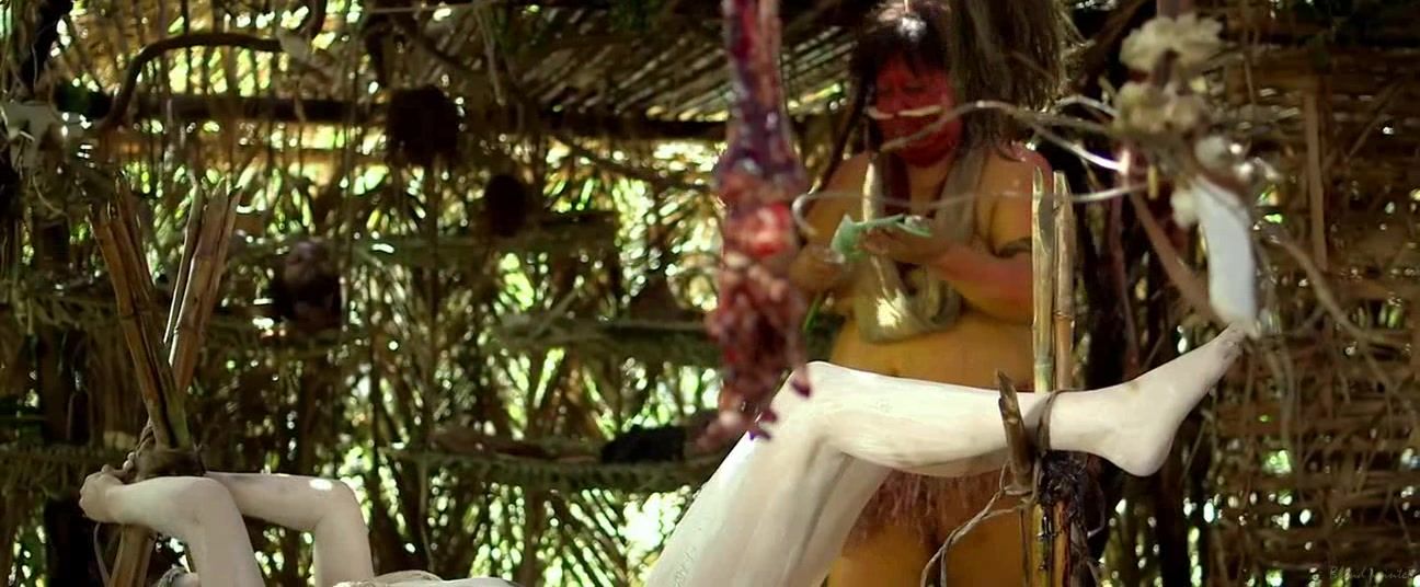 Tight Lorenza Izzo nude - The Green Inferno (2013) Gay Trimmed - 2